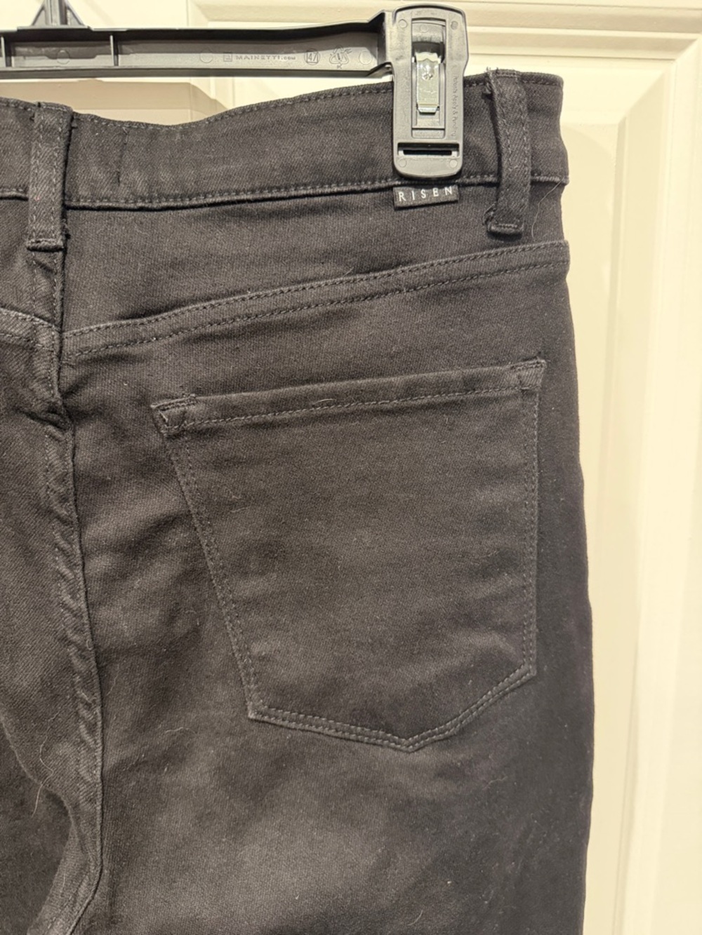 Slim High-Rise Black Ankle Jeans - Women - Picture 4 of 4